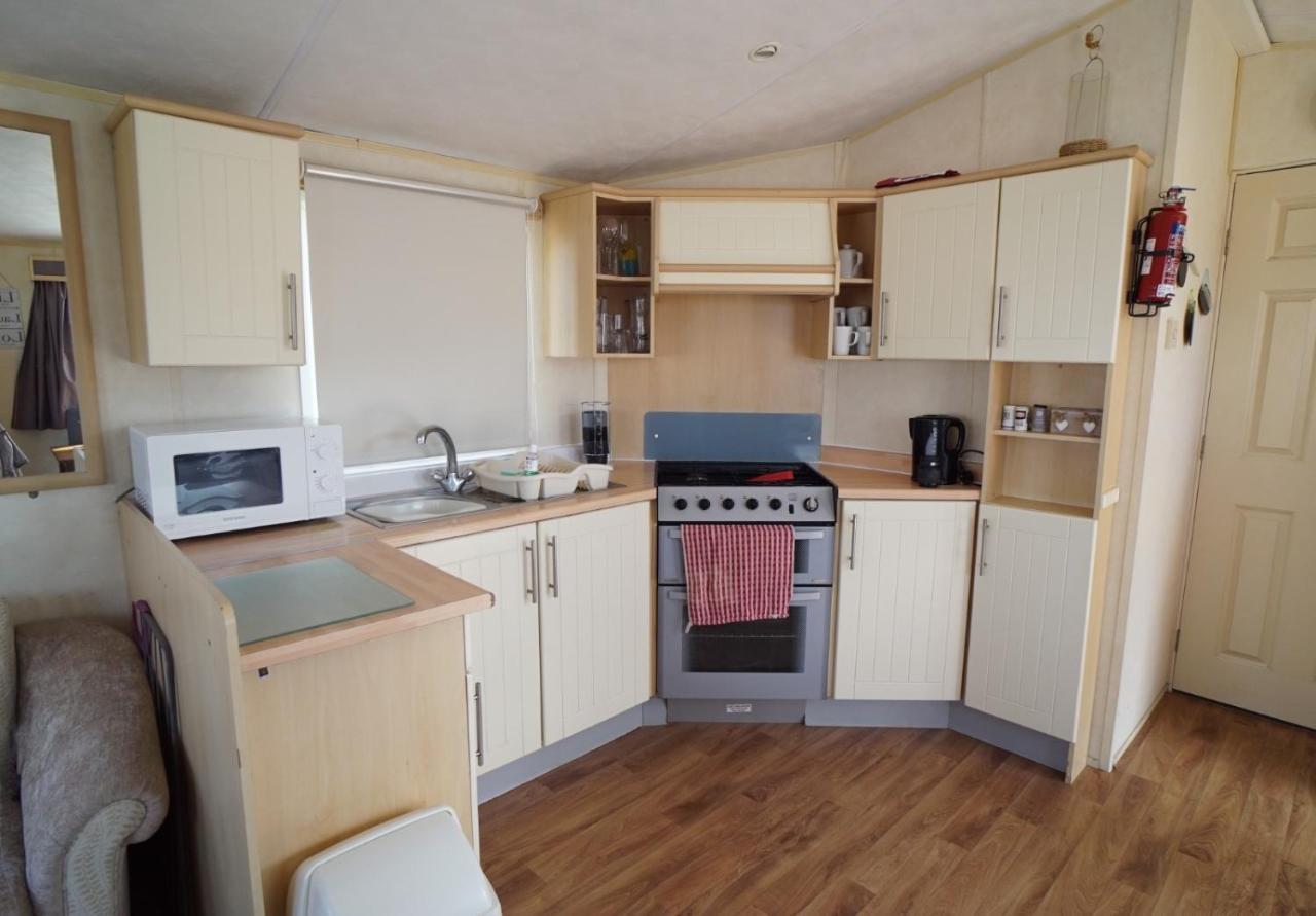 Lyntons 3 Bedroom Caravan Pets Stay Free Linen Included Heacham Zewnętrze zdjęcie