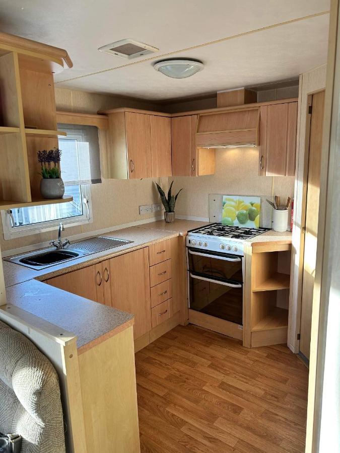 Lyntons 3 Bedroom Caravan Pets Stay Free Linen Included Heacham Zewnętrze zdjęcie