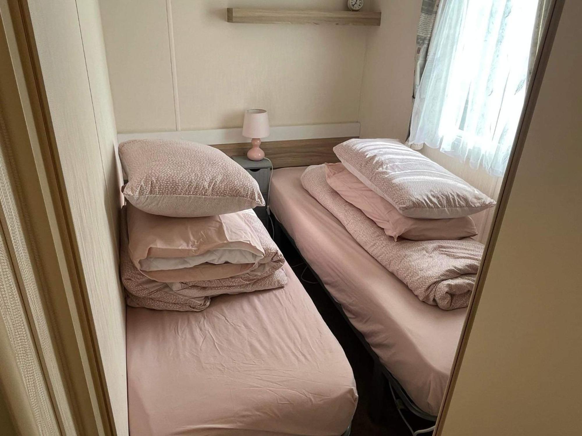 Lyntons 3 Bedroom Caravan Pets Stay Free Linen Included Heacham Zewnętrze zdjęcie